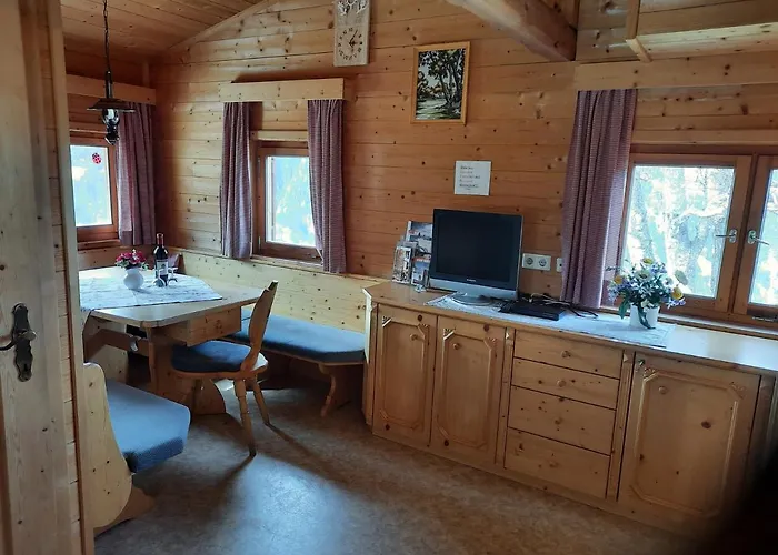 Weiherhuette Ried * Ried im Oberinntal